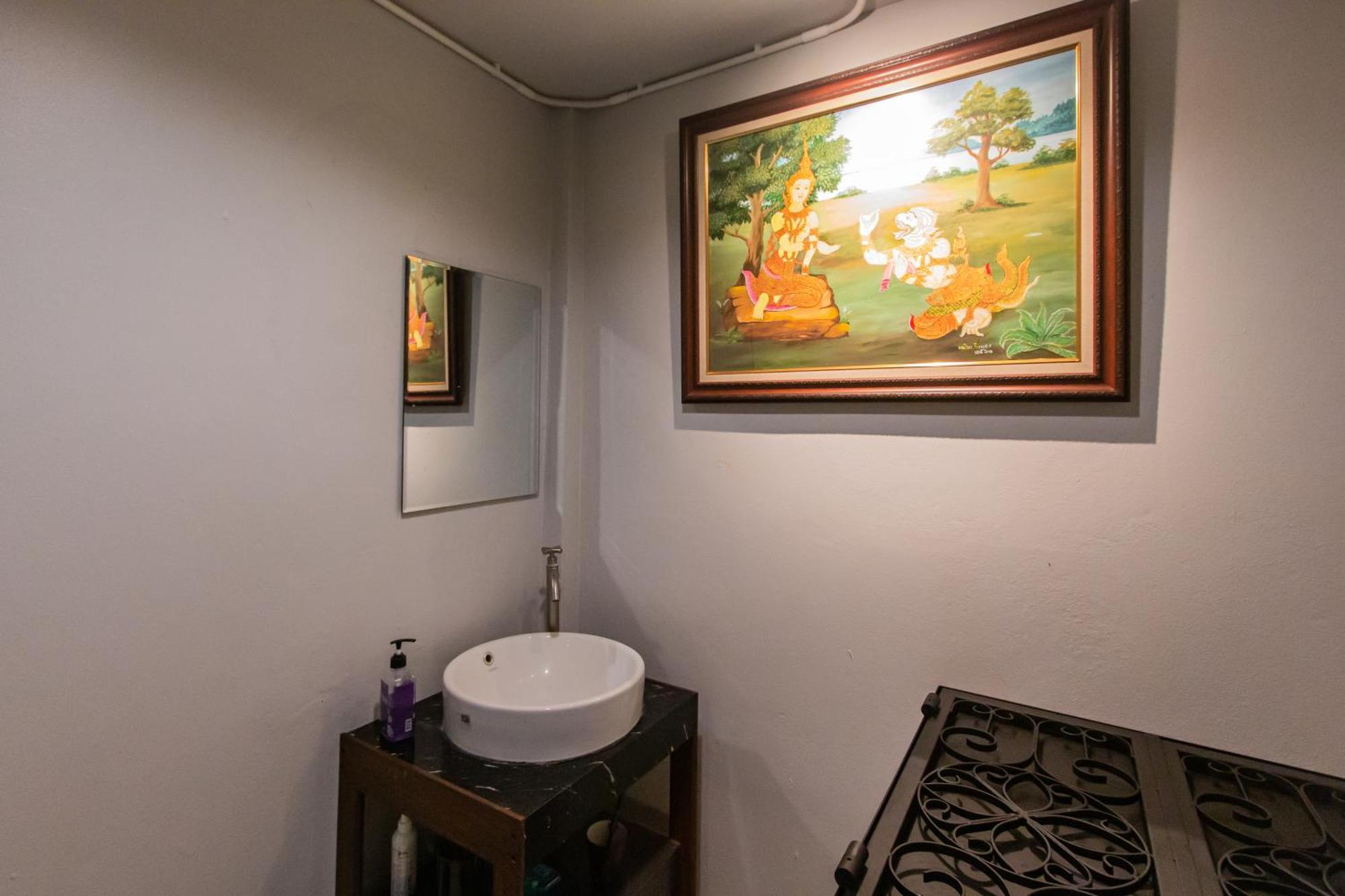 Sida Hostel Phetchaburi Exteriör bild