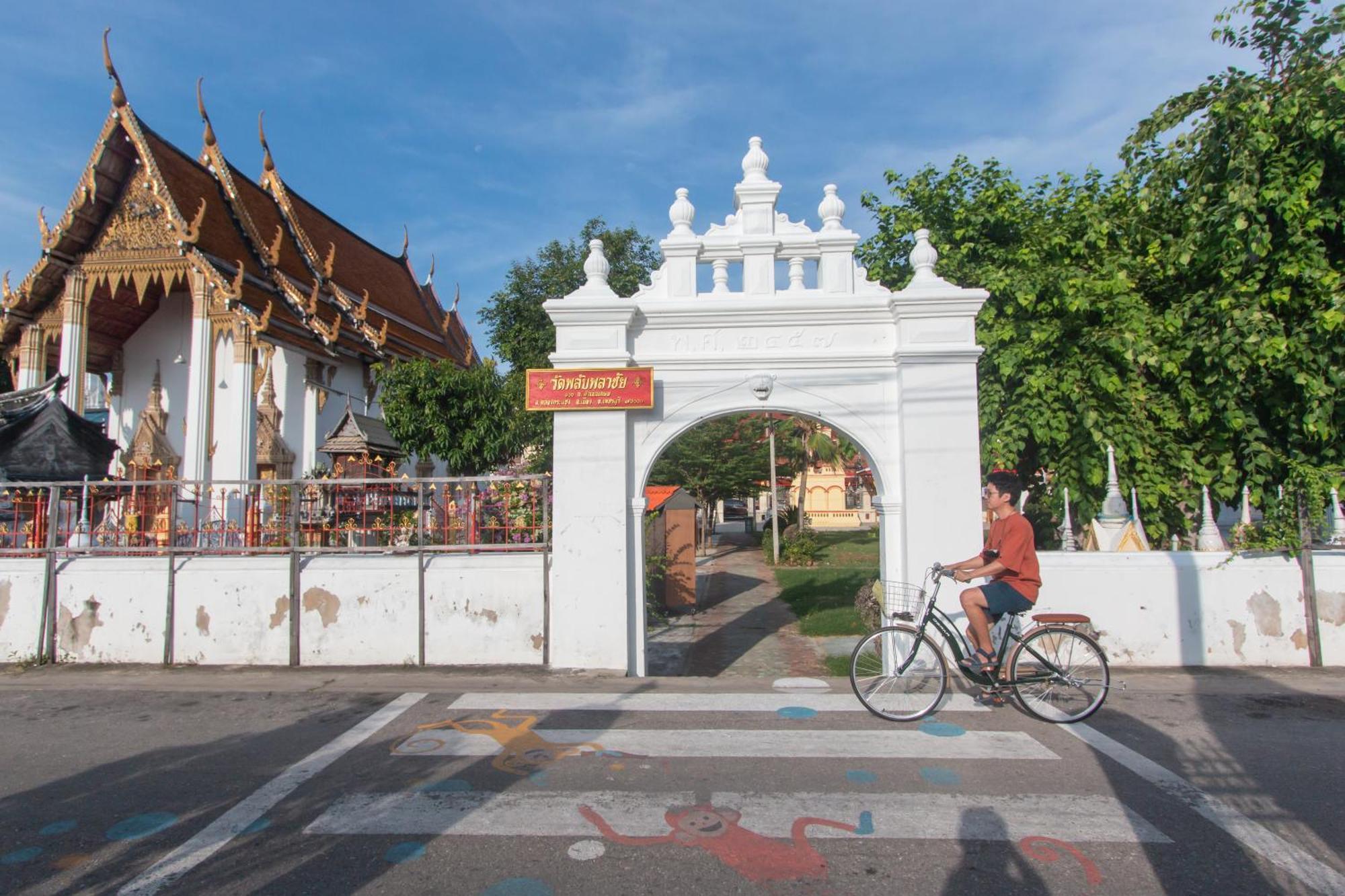 Sida Hostel Phetchaburi Exteriör bild