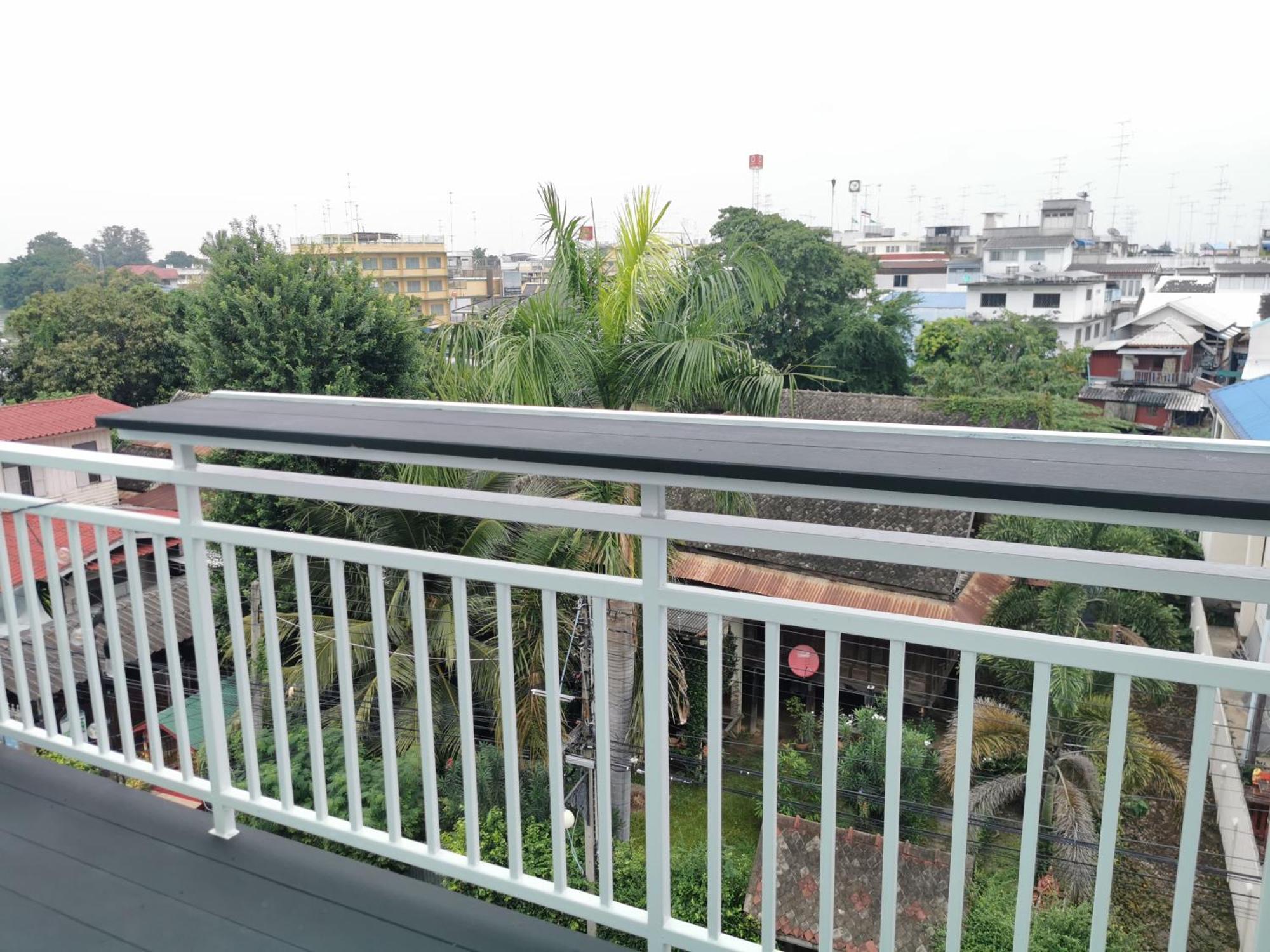 Sida Hostel Phetchaburi Exteriör bild